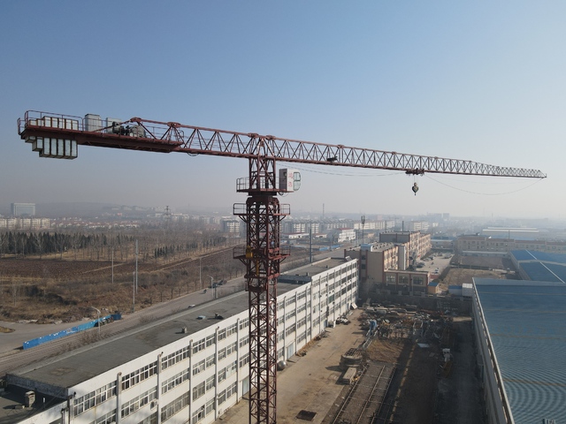 QTP250 (7025) Flat-Top Tower Crane